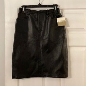 Liz Claiborne 100% Leather Skirt brand new so soft leather size 6 color black
